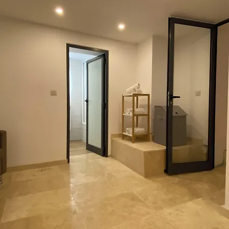 Tritoni Valletta Boutique Il-Furjana