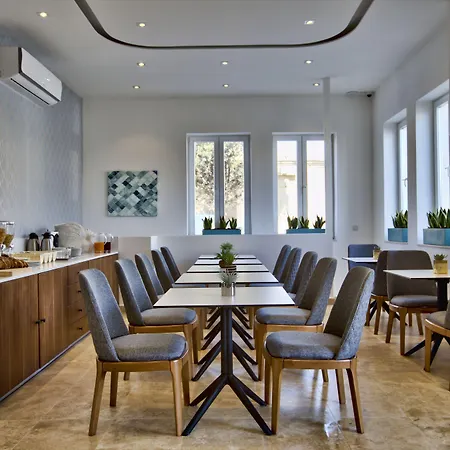 Tritoni Valletta Boutique מלון 4*