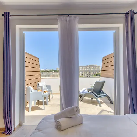 Tritoni Valletta Boutique מלון 4*