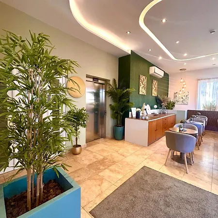 Tritoni Valletta Boutique מלון איל-פוריאנה