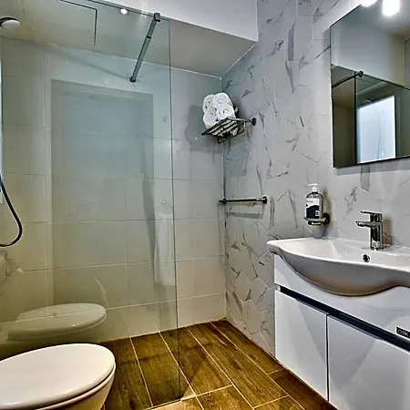 Hotell Tritoni Valletta Boutique Il-Furjana