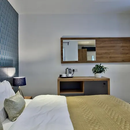 Tritoni Valletta Boutique