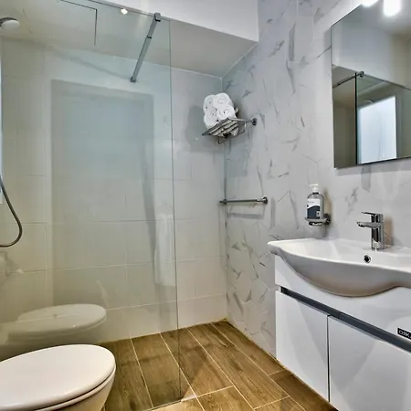 Tritoni Valletta Boutique 4* איל-פוריאנה