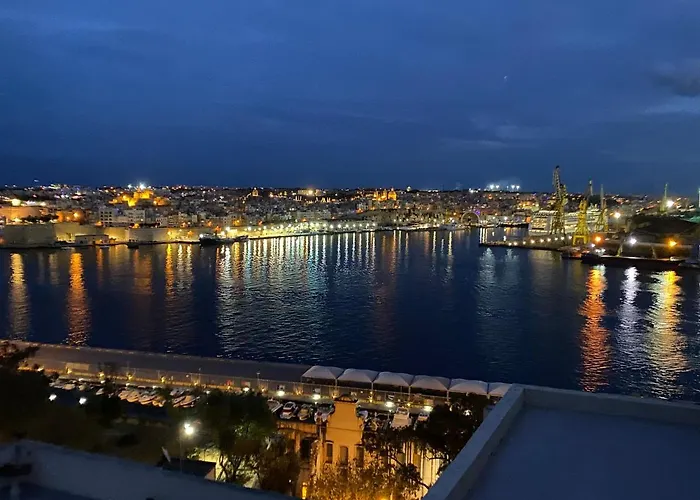 Tritoni Valletta Boutique フロリアーナ