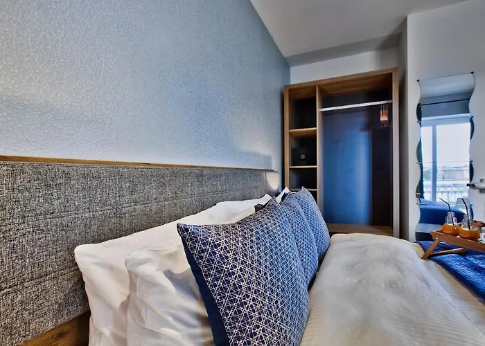 Tritoni Valletta Boutique 4* フロリアーナ